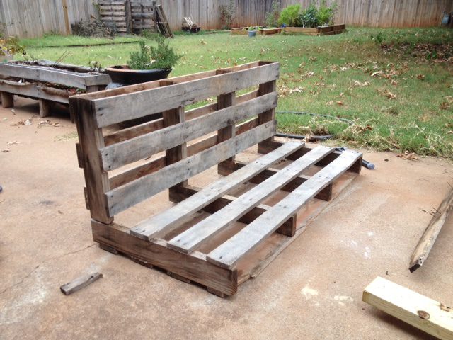 صندلی آویز با پالت