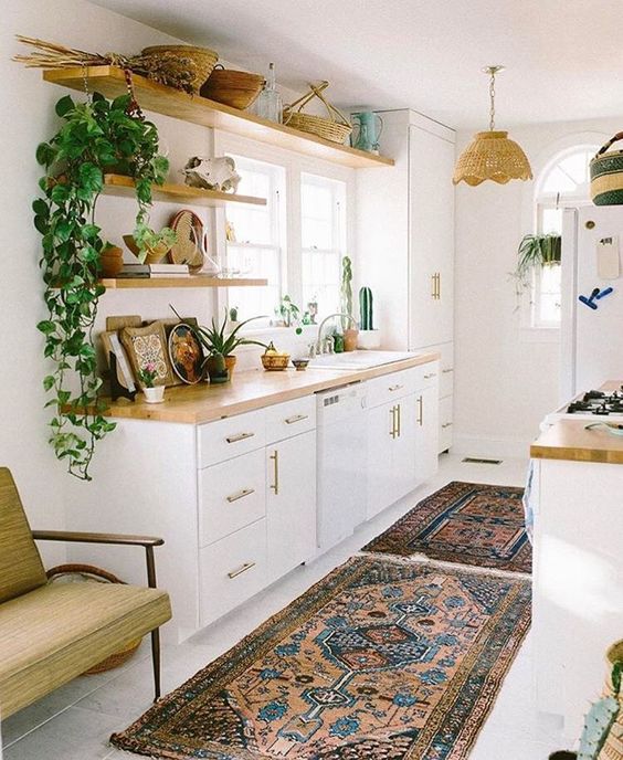 قفسه در آشپزخانه به سبک بوهو