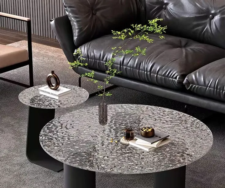 میز شیشه ای جلوی مبل